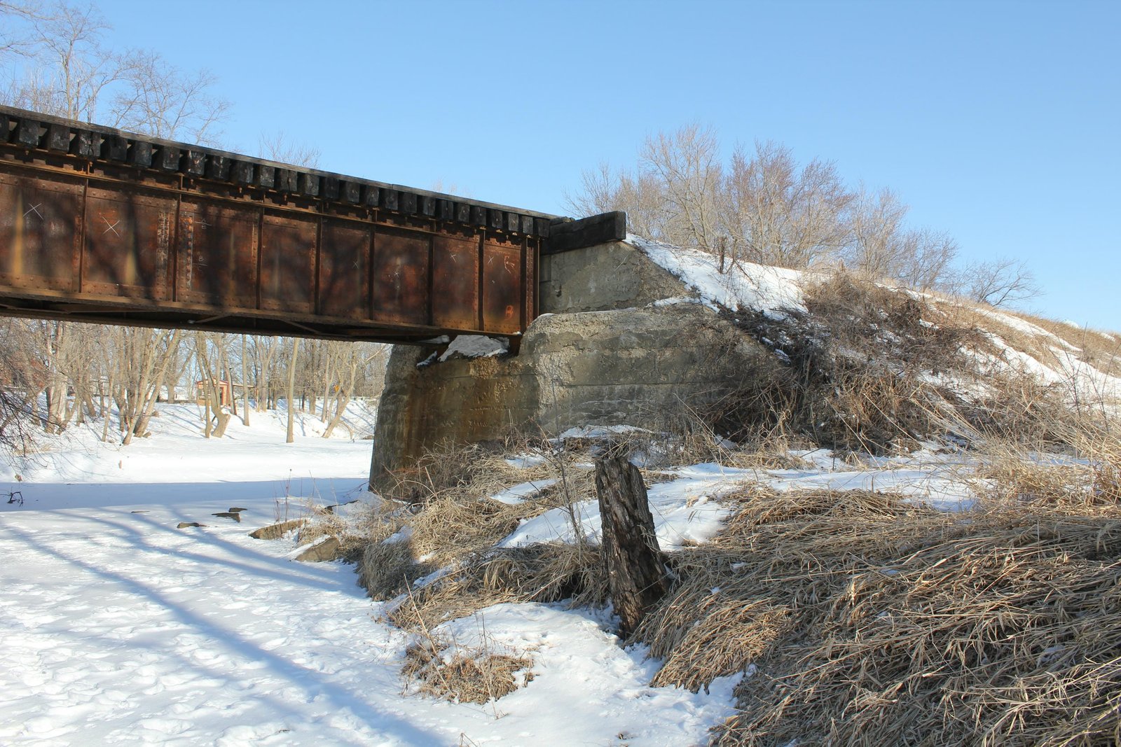 North abutment